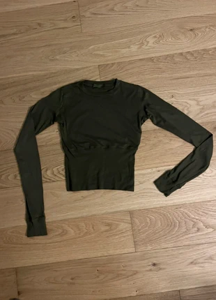 Haut kaki Wardrobe NYC, brand: Wardrobe.NYC, condition: Very good, size: XS / 34 / 6, €25.00, €26.95 includes Buyer Protection