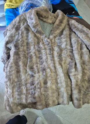 Pelliccia, condizioni: Nuovo senza cartellino, taglia: XL / IT 46 / EU 42, €30.00, €32.20 include la Protezione acquisti