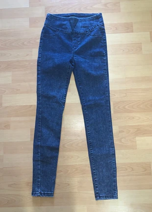 FB Sister Jeggings Joggpants neuwertig W28 Gr. 36 dunkelblau Hose, merk: FB Sister, staat: Heel goed, maat: S / 36 / 8, € 4,49, € 5,41 inclusief Kopersbescherming