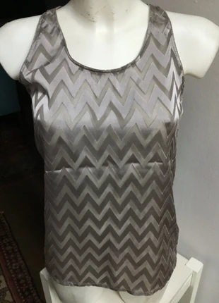 Top Silvia Heach leggero e semitrasparente taglia xs, marque: Silvian Heach, état: Très bon état, taille: XS / 34 / 6, 7,00 €, 8,05 € Protection acheteurs incluse