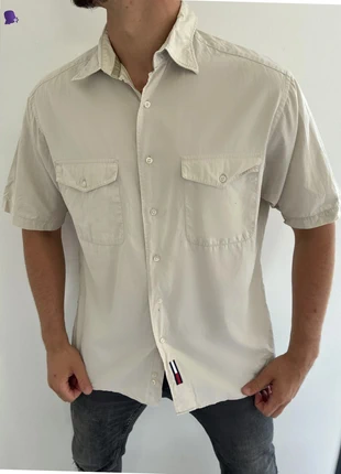 Chemise Tommy Hilfiger Beige logo brodé original, brand: Tommy Hilfiger, condition: Very good, size: M, €11.00, €12.25 includes Buyer Protection Pro