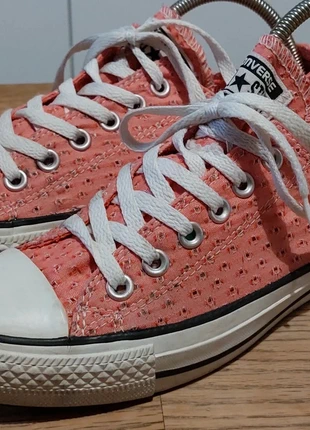 Baskets Converses roses perforées. Pointure 37.5., brand: Converse, condizioni: Buone, taglia: 37.5, €9.00, €10.15 include la Protezione acquisti