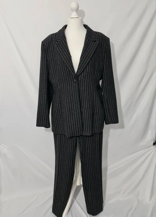 Tailleur pantalon anthracite rayé JC Paris femme T50 – fabriqué en France – laine, merk: Vintage, staat: Heel goed, maat: 5XL / 50 / 22, € 30,00, € 32,20 inclusief Kopersbescherming Pro