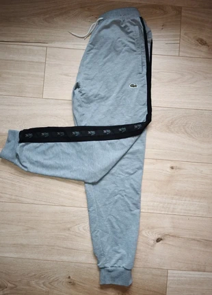 Jogging Lacoste gris taille S, marke: Lacoste, zustand: Sehr gut, größe: S, 18,00 €, 19,60 € inklusive Vinted-Käuferschutz