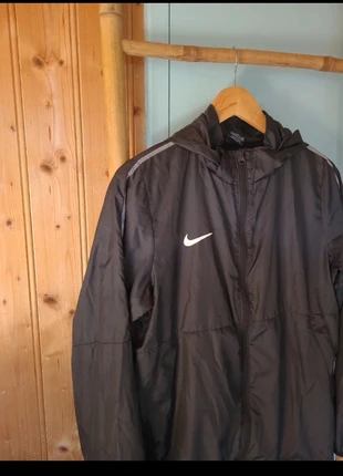 Veste coupe vent Nike, brand: Nike, condizioni: Buone, taglia: S, €20.00, €21.70 include la Protezione acquisti