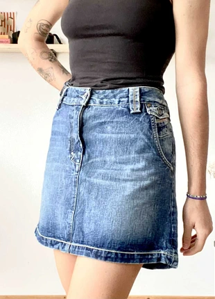 Jupe Diesel en taille 29 - Très bon état, merk: Diesel, staat: Heel goed, maat: L / 40 / 12, € 15,00, € 16,45 inclusief Kopersbescherming