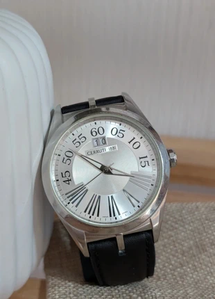 Cerruti 1881 Swiss Made Watch, marque: Cerruti 1881, état: Très bon état, taille: 39–42 mm, 165,90 €, 174,90 € Protection acheteurs incluse