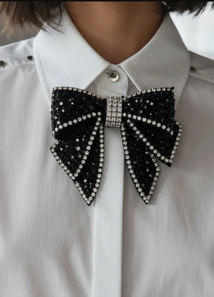 Spilla fiocco dark glamour con strass, état: Neuf sans étiquette, 5,00 €, 5,95 € Protection acheteurs incluse