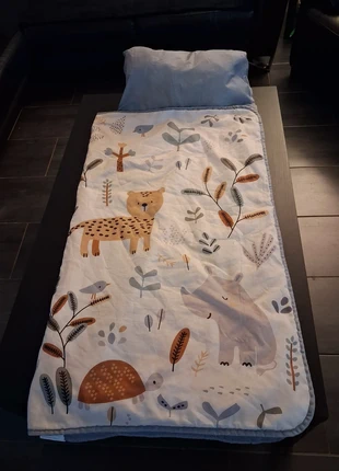 Couverture lit bébé, marque: Verbaudet, état: Neuf sans étiquette, 15,00 €, 16,45 € Protection acheteurs incluse