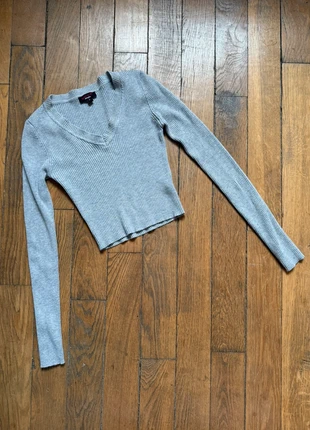 Pull gris basique Jennyfer taille Xs 34, marque: Jennyfer, état: Très bon état, taille: XS / 34 / 6, 4,00 €, 4,90 € Protection acheteurs incluse