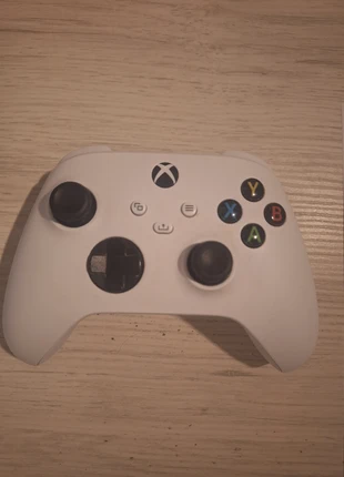 Manette XBOX, marque: Xbox, état: Très bon état, 35,00 €, 37,45 € Protection acheteurs incluse