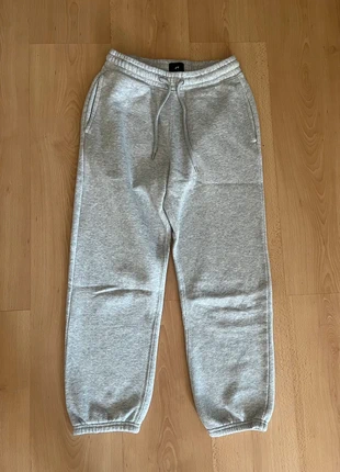 jogging gris large, marque: H&M, état: Très bon état, taille: XS, 20,00 €, 21,70 € Protection acheteurs incluse