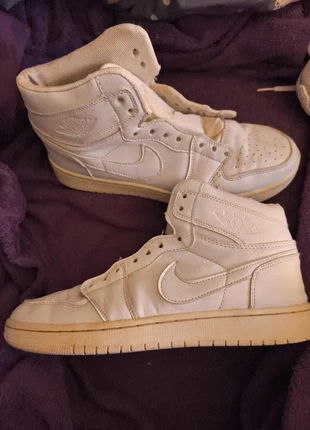 Nike Jordan montante taille 40, état: Satisfaisant, taille: 40, 6,00 €, 7,00 € Protection acheteurs incluse