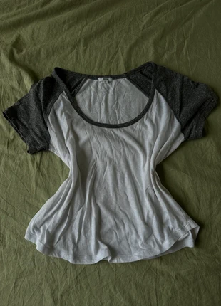 T-Shirt Raglan Bicolore y2k vintage – Bianca & Grigia (NUOVA, Taglia M), marke: Vintage Dressing, zustand: Neu, größe: M / 38 / 10, 11,00 €, 12,25 € inklusive Vinted-Käuferschutz