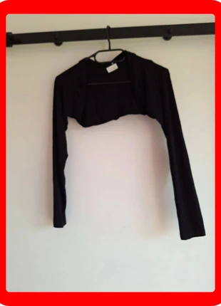 R0499. Gilet court noir manches longues T36, condizioni: Ottime, taglia: S / IT 40 / EU 36, €5.00, €5.95 include la Protezione acquisti Pro