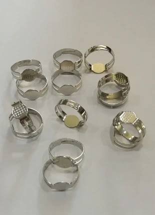 Lot de 120 Bagues Réglables Support dia. 17mm Argentées Plateau 8mm Cabochons Bijoux Diy, condizioni: Ottime, €5.00, €5.95 include la Protezione acquisti Pro