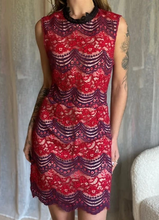 Robe Moulante Dos Nu en Dentelle Violette et Rouge / Backless Bodycon Lace Dress, zustand: Neu, größe: S / 36 / 8, 15,40 €, 16,87 € beinhaltet Vinted-Käuferschutz Pro