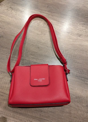Sac bandoulière rouge, marque: Gallantry, état: Neuf sans étiquette, 10,00 €, 11,20 € Protection acheteurs incluse