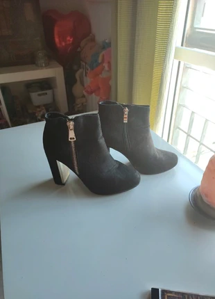 Botines Negros, marca: Alta Moda, estado: Bueno, tamaño: 37, 5,00 €, 5,95 € Protección al comprador incluida