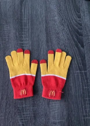 McDonalds handschoenen, merk: McDonald's, staat: Goed, maat: Universele maat, € 1,00, € 1,75 inclusief Kopersbescherming