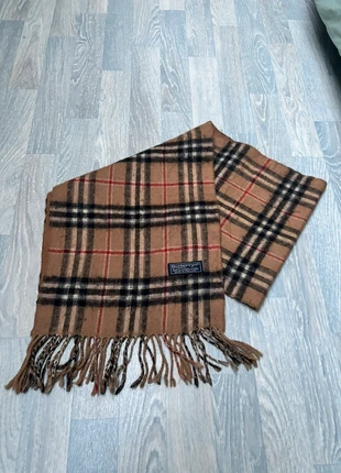 Écharpe Burberry 100% Lambswool Beige, marke: Burberry, zustand: Sehr gut, 34,99 €, 37,44 € inklusive Vinted-Käuferschutz