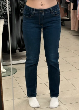 Levi’s 712 Slim jeans, marca: Levi's, estado: Muito bom, tamanho: L / 40 / 12, €35.00, €37.45 inclui Proteção do Comprador