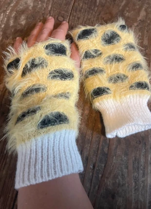 Te gekke harige retrolook handschoenen🎀, staat: Nieuw zonder prijskaartje, maat: Universele maat, € 14,00, € 15,40 inclusief Kopersbescherming