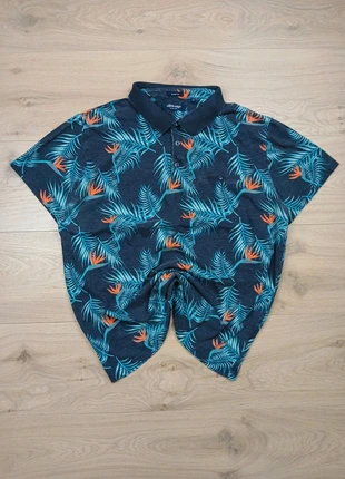 Polo Urban Wave coupe slim motifs exotiques Taille XL - Bleu Rouge Marine, marque: Urban Wave, état: Très bon état, taille: XL, 10,00 €, 11,20 € Protection acheteurs incluse