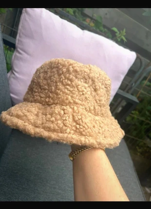 Winter hoed 🩷🌸, merk: H&M, staat: Nieuw zonder prijskaartje, maat: Universele maat, € 5,00, € 5,95 inclusief Kopersbescherming