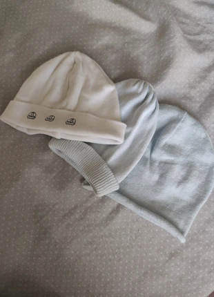 Cappellini neonato clinica, brand: La Mascot, condizioni: Ottime, taglia: 0-3 mesi, 30 cm, €5.00, €5.95 include la Protezione acquisti