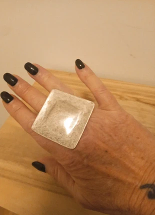 Anello grande quadrato, zustand: Sehr gut, größe: Größenverstellbar, 9,00 €, 10,15 € inklusive Vinted-Käuferschutz