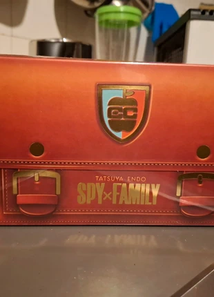 Tome 15 édition collector limitée malette manga Spy x Family, état: Neuf avec étiquette, 30,00 €, 32,20 € Protection acheteurs incluse