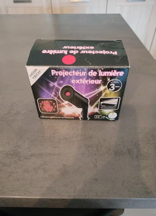 Projecteur de lumière de Noël extérieur, marque: Hom tech, état: Bon état, 3,00 €, 3,85 € Protection acheteurs incluse