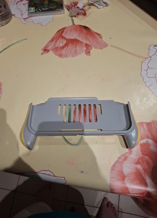 Houder nintendo switch lite geel, marque: Nintendo, état: Très bon état, 5,00 €, 5,95 € Protection acheteurs incluse