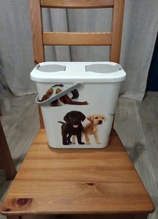 Boîte à croquettes, état: Bon état, 2,00 €, 2,80 € Protection acheteurs incluse