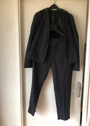 Tailleur pantalon noire avec pointillé élégant, condition: Very good, size: L / 40 / 12, €18.00, €19.60 includes Buyer Protection