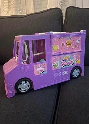 Camion Barbie, merk: Barbie, staat: Heel goed, maat: 5 jaar / 110 cm, € 15,00, € 16,45 inclusief Kopersbescherming