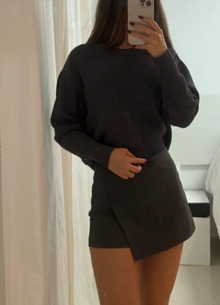 Jersey gris Zara, marque: Zara, état: Très bon état, taille: XS / 34 / 6, 5,00 €, 5,95 € Protection acheteurs incluse