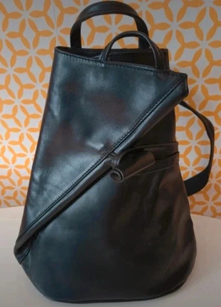 Sac à dos / sac à mains noir en cuir Lango's neuf, marque: Lango's, état: Neuf sans étiquette, 28,00 €, 30,10 € Protection acheteurs incluse