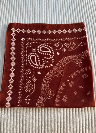 Foulard bandana marron 70x70 neuf avec étiquette, marque: foulard, état: Neuf avec étiquette, 16,00 €, 17,50 € Protection acheteurs incluse