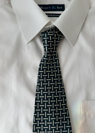 🔶 Cravate Fanstyle Paris à motif tissé bleu marine et blanc, marque: Vintage Dressing, état: Très bon état, 5,00 €, 5,95 € Protection acheteurs incluse