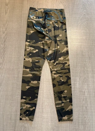 Leggings Nike camouflage, brand: Nike, condizioni: Ottime, taglia: XS / IT 38 / EU 34, €12.99, €14.34 include la Protezione acquisti