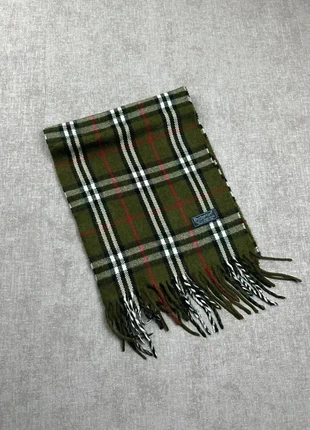 Écharpe Burberry vert, marke: Burberry, zustand: Sehr gut, 50,00 €, 53,20 € beinhaltet Vinted-Käuferschutz Pro