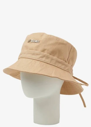 Jacquemus bucket hat, merk: Jacquemus, staat: Nieuw zonder prijskaartje, maat: Universele maat, € 35,00, € 37,45 inclusief Kopersbescherming