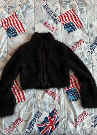 copri spalle in pelliccia nera cropped, marke: Donna, zustand: Sehr gut, größe: Einheitsgröße, 4,00 €, 4,90 € inklusive Vinted-Käuferschutz