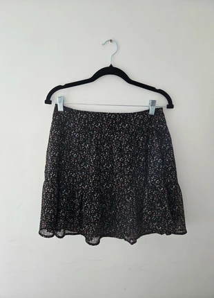 Jupe courte à fleurs Only taille S, brand: ONLY, condition: Very good, size: S / 36 / 8, €7.00, €8.05 includes Buyer Protection