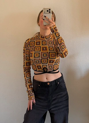 Haut Bershka à motifs, marque: Bershka, état: Très bon état, taille: S / 36 / 8, 12,00 €, 13,30 € Protection acheteurs incluse