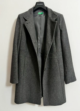 Cappotto grigio Benetton, brand: Benetton, condizioni: Ottime, taglia: XL / IT 46 / EU 42, €55.00, €58.45 include la Protezione acquisti