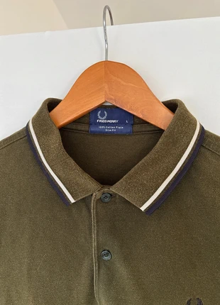 Fred Perry Polo - Size L - Green, merk: Fred Perry, staat: Heel goed, maat: L, € 24,95, € 26,90 inclusief Kopersbescherming