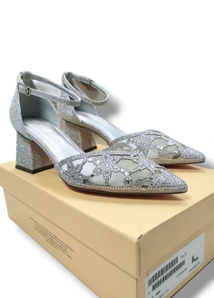 Espectaculares Zapatos de Fiesta Menbur! Plata Glitter y Malla Joya 💎, marca: Menbur, estado: Nuevo sin etiquetas, tamaño: 37, 18,00 €, 19,60 € Protección al comprador Pro incluida